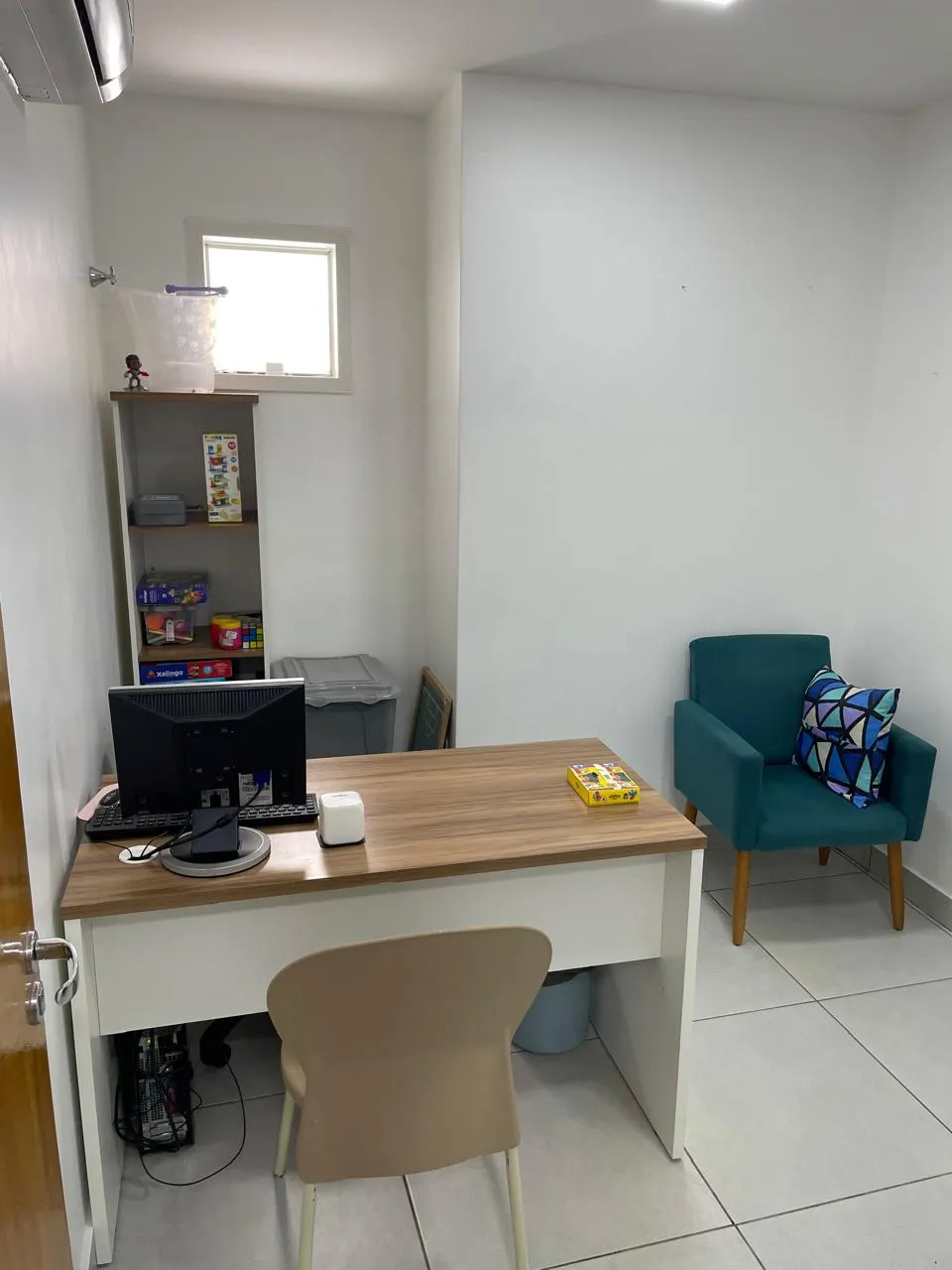 Consultório de psicopedagogia com jogos e materiais pedagógicos no Centro Clínico Equilíbrio